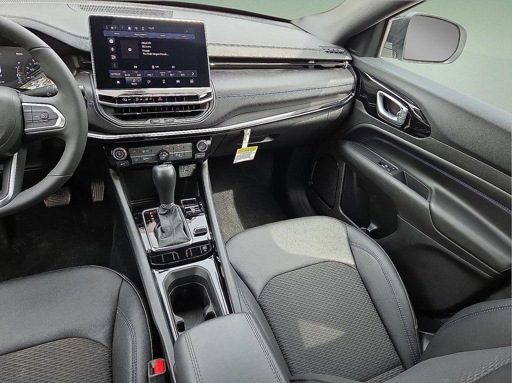 new 2025 Jeep Compass car, priced at $25,932