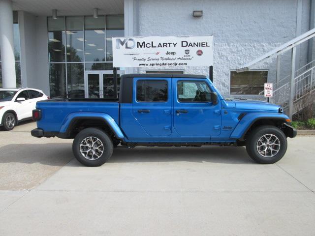 new 2024 Jeep Gladiator car, priced at $40,394