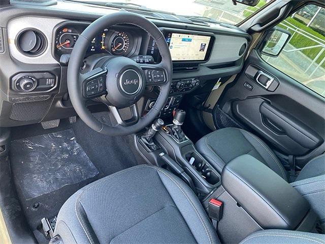 new 2025 Jeep Wrangler car, priced at $43,131