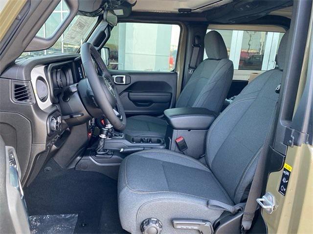 new 2025 Jeep Wrangler car, priced at $43,131