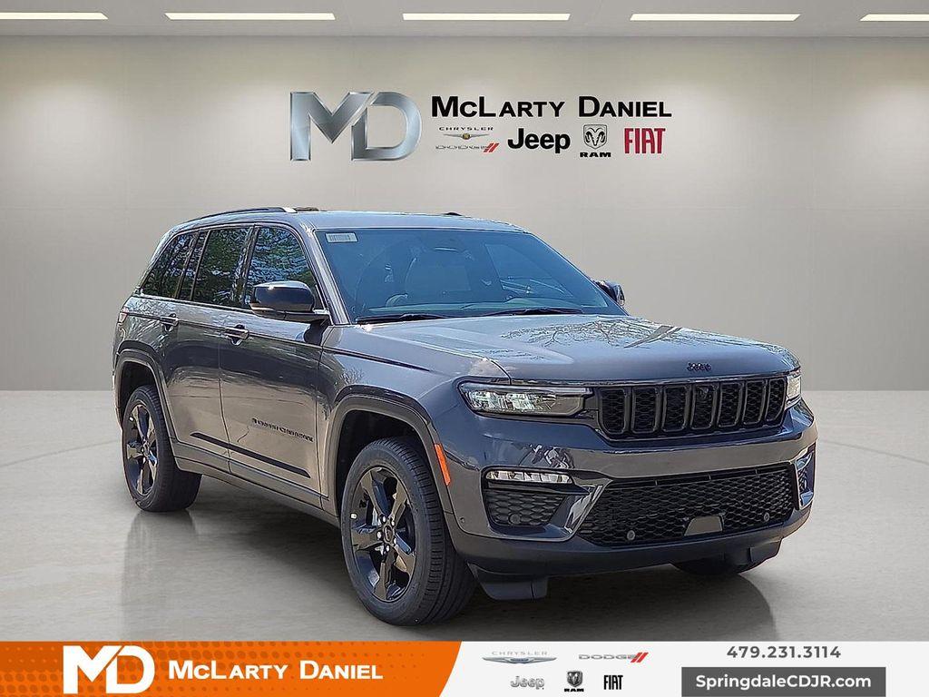 new 2025 Jeep Grand Cherokee car, priced at $49,627
