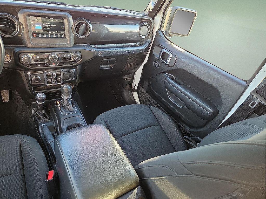 used 2021 Jeep Wrangler Unlimited car, priced at $21,437