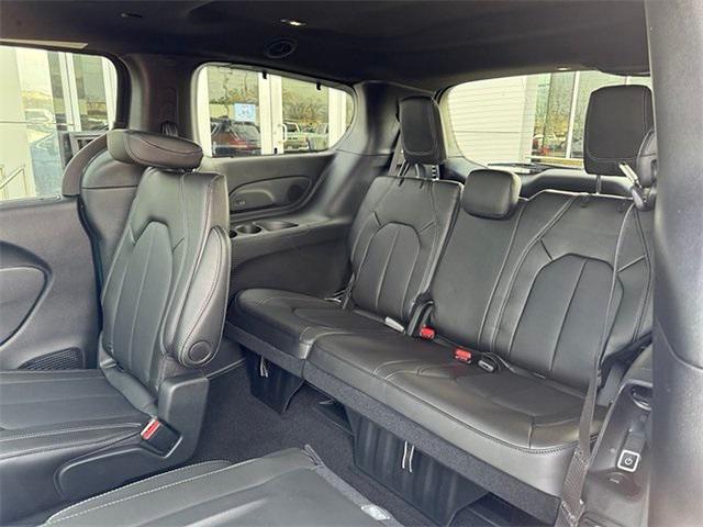 new 2025 Chrysler Pacifica car, priced at $53,775