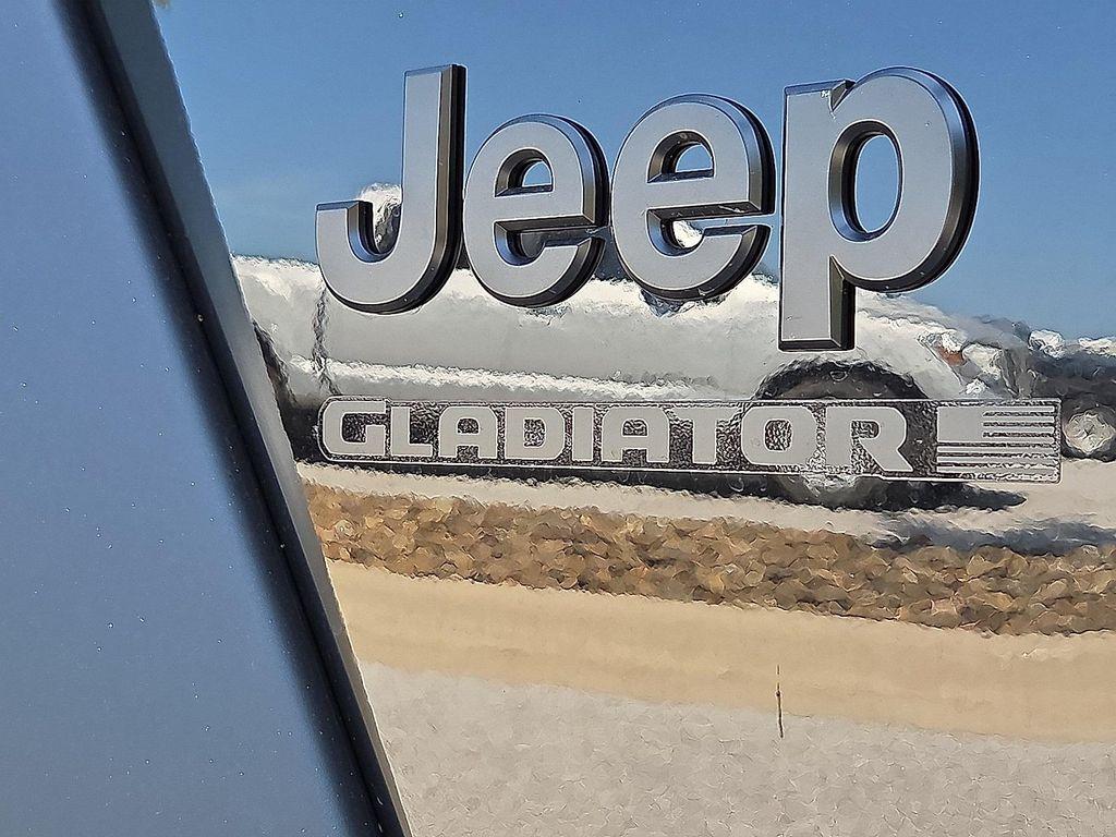 new 2025 Jeep Gladiator car, priced at $37,168
