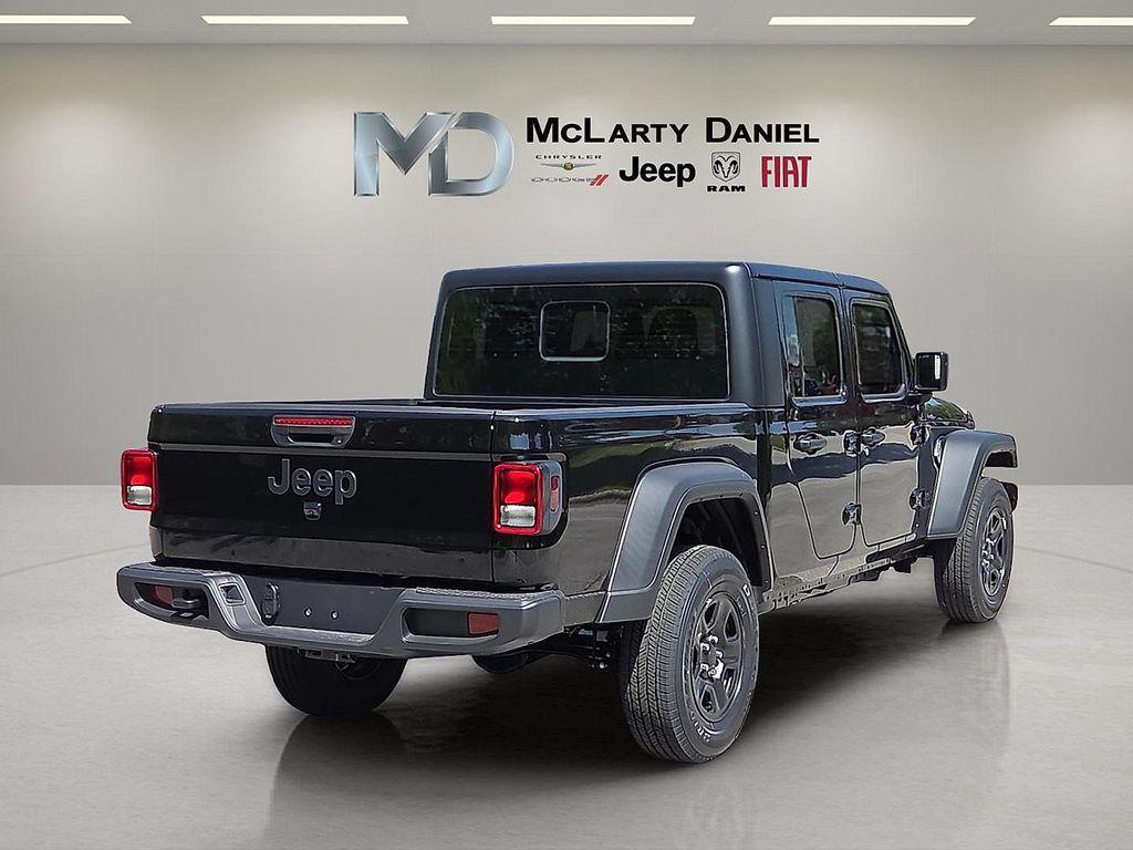 new 2025 Jeep Gladiator car, priced at $37,168