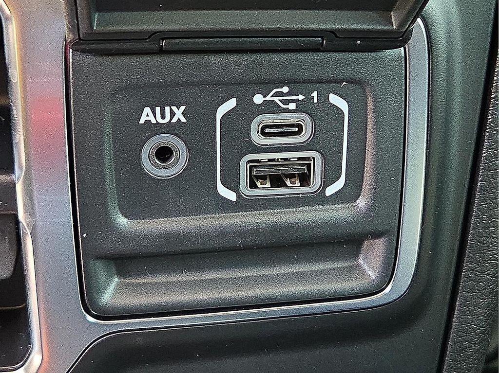 new 2025 Jeep Gladiator car, priced at $37,168