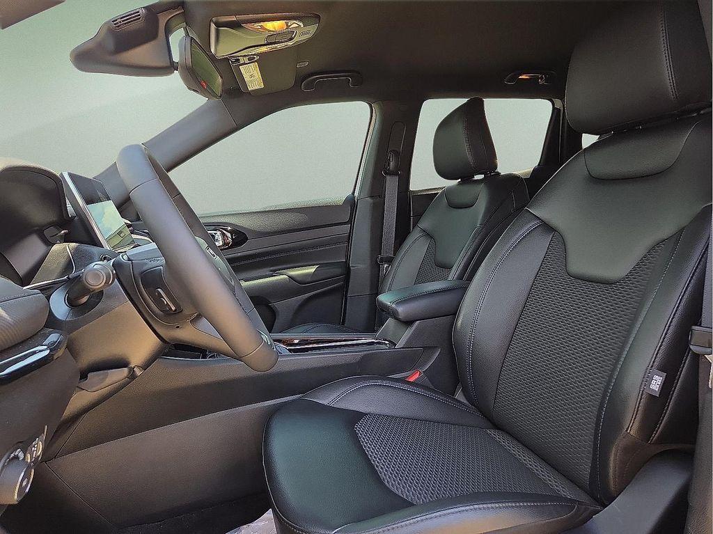 new 2025 Jeep Compass car