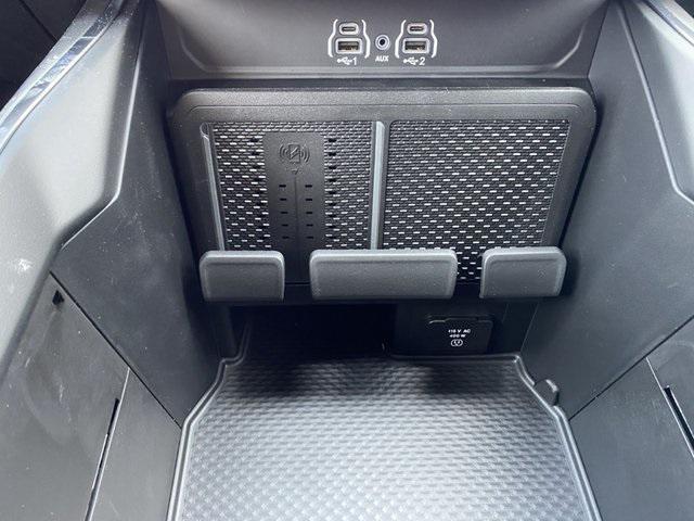 new 2025 Ram 1500 car, priced at $51,685