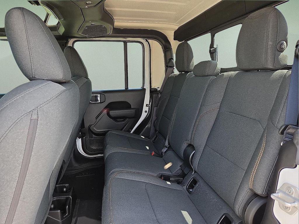 new 2025 Jeep Gladiator car, priced at $43,482