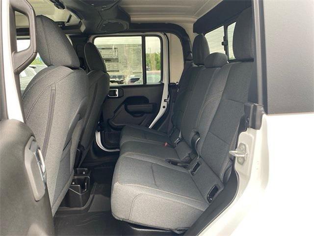 new 2025 Jeep Gladiator car, priced at $49,632