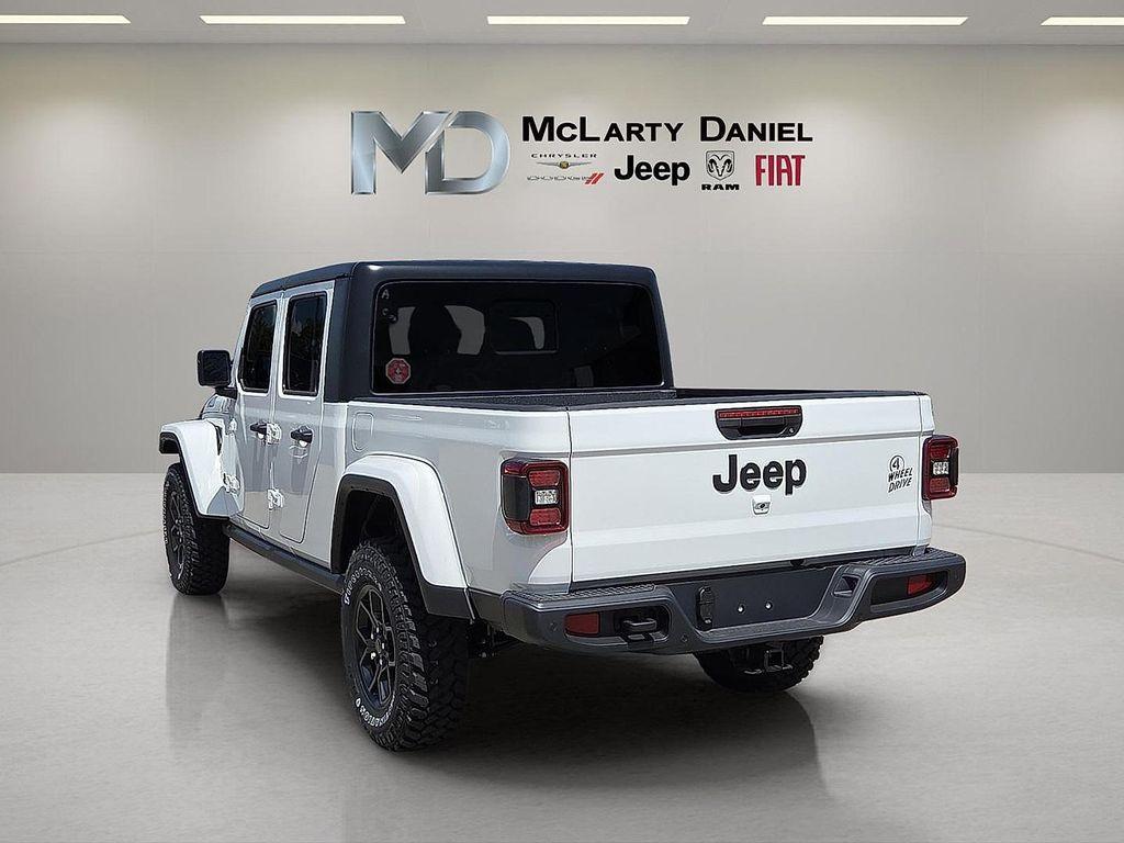new 2025 Jeep Gladiator car, priced at $43,482