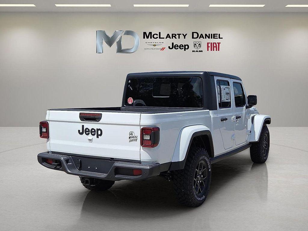new 2025 Jeep Gladiator car, priced at $43,482