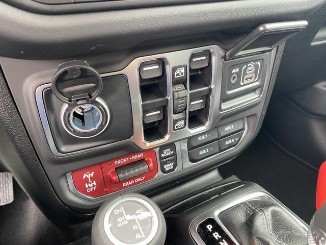 new 2025 Jeep Gladiator car, priced at $58,143