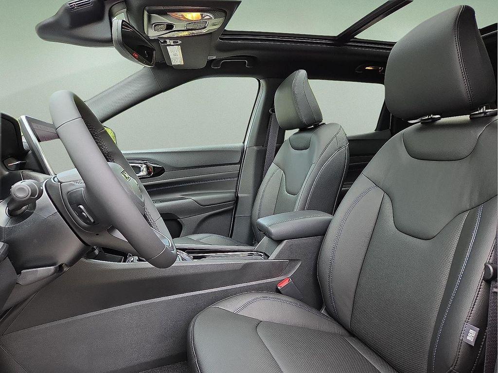 new 2025 Jeep Compass car, priced at $34,936