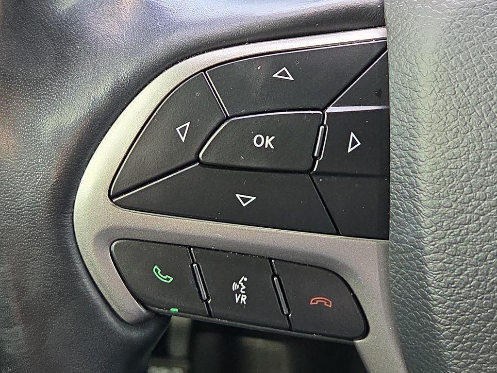 used 2020 Jeep Grand Cherokee car, priced at $17,948