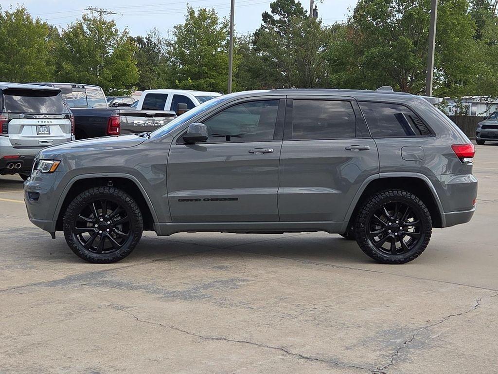 used 2020 Jeep Grand Cherokee car, priced at $17,948