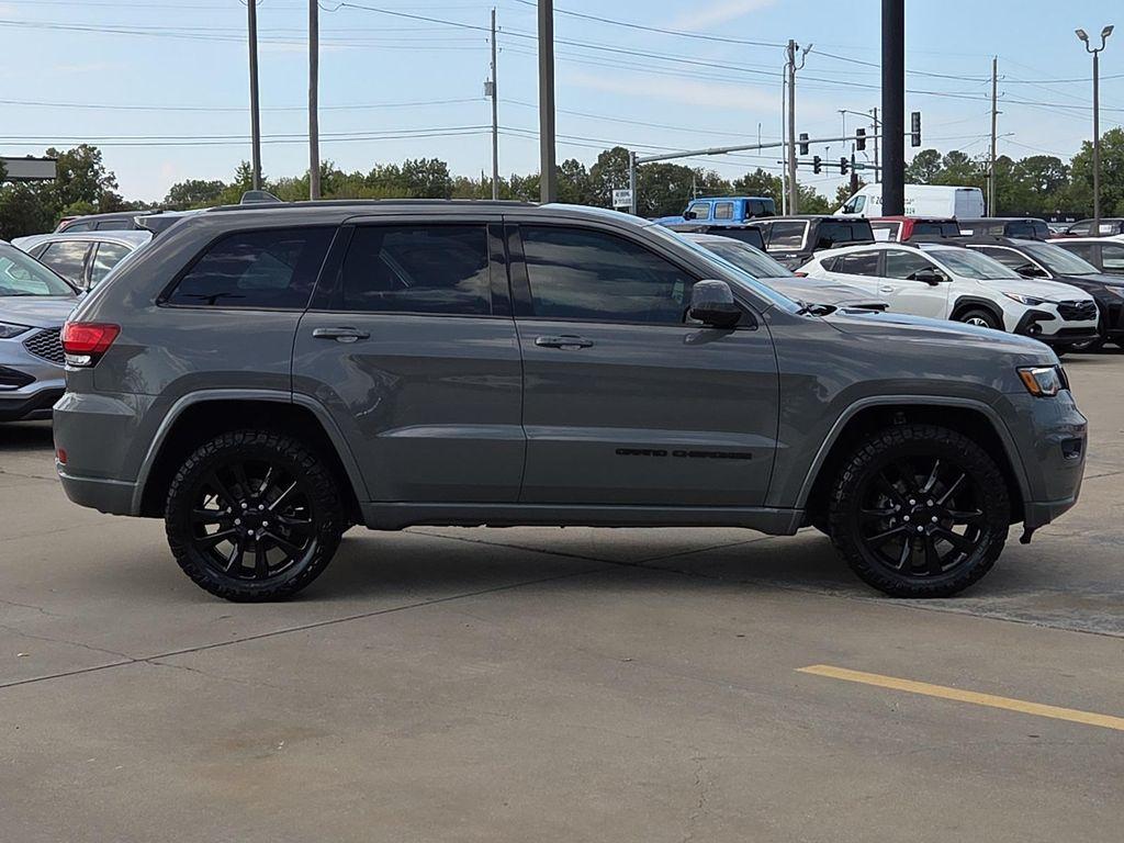 used 2020 Jeep Grand Cherokee car, priced at $17,948