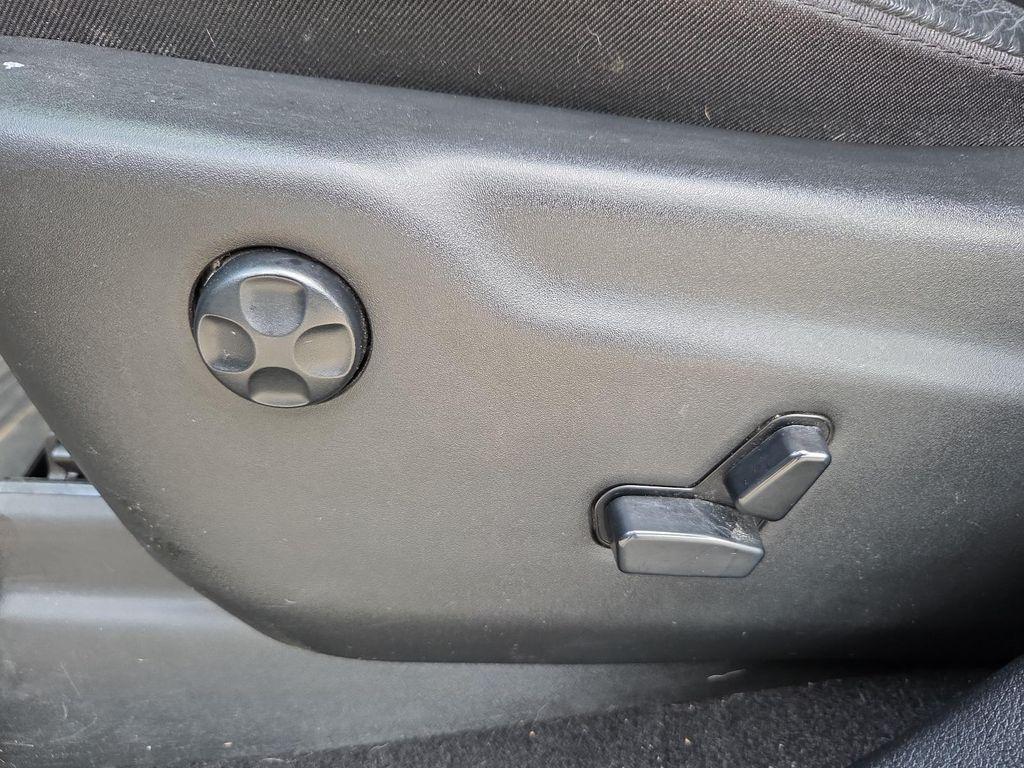 used 2020 Jeep Grand Cherokee car, priced at $17,948