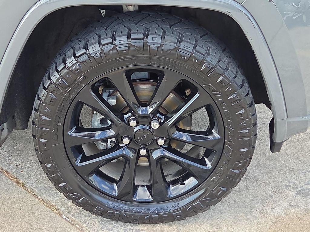 used 2020 Jeep Grand Cherokee car, priced at $17,948