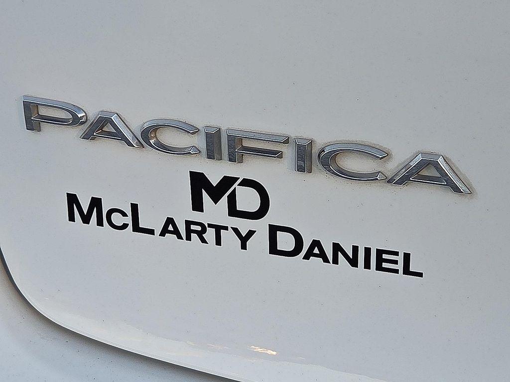 used 2022 Chrysler Pacifica car, priced at $21,097