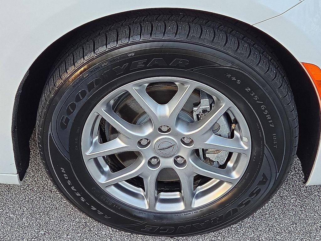 used 2022 Chrysler Pacifica car, priced at $21,097