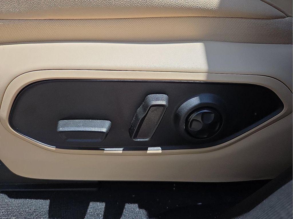 new 2024 Jeep Grand Cherokee car, priced at $39,863