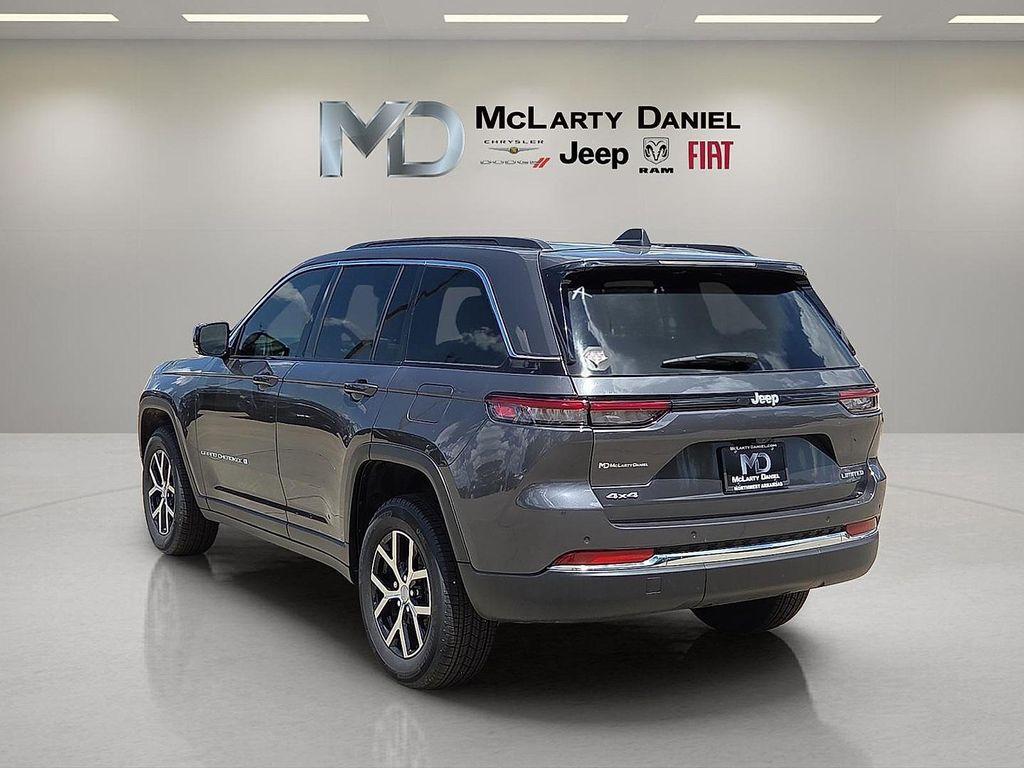 new 2024 Jeep Grand Cherokee car, priced at $39,863
