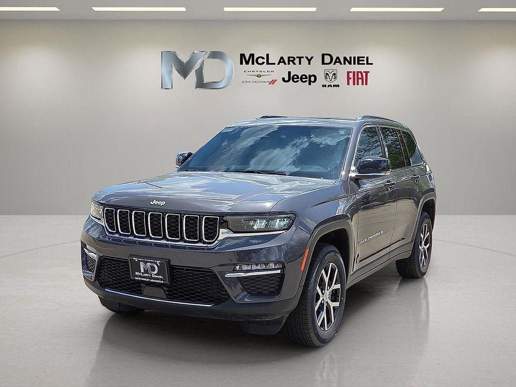 new 2024 Jeep Grand Cherokee car, priced at $39,863