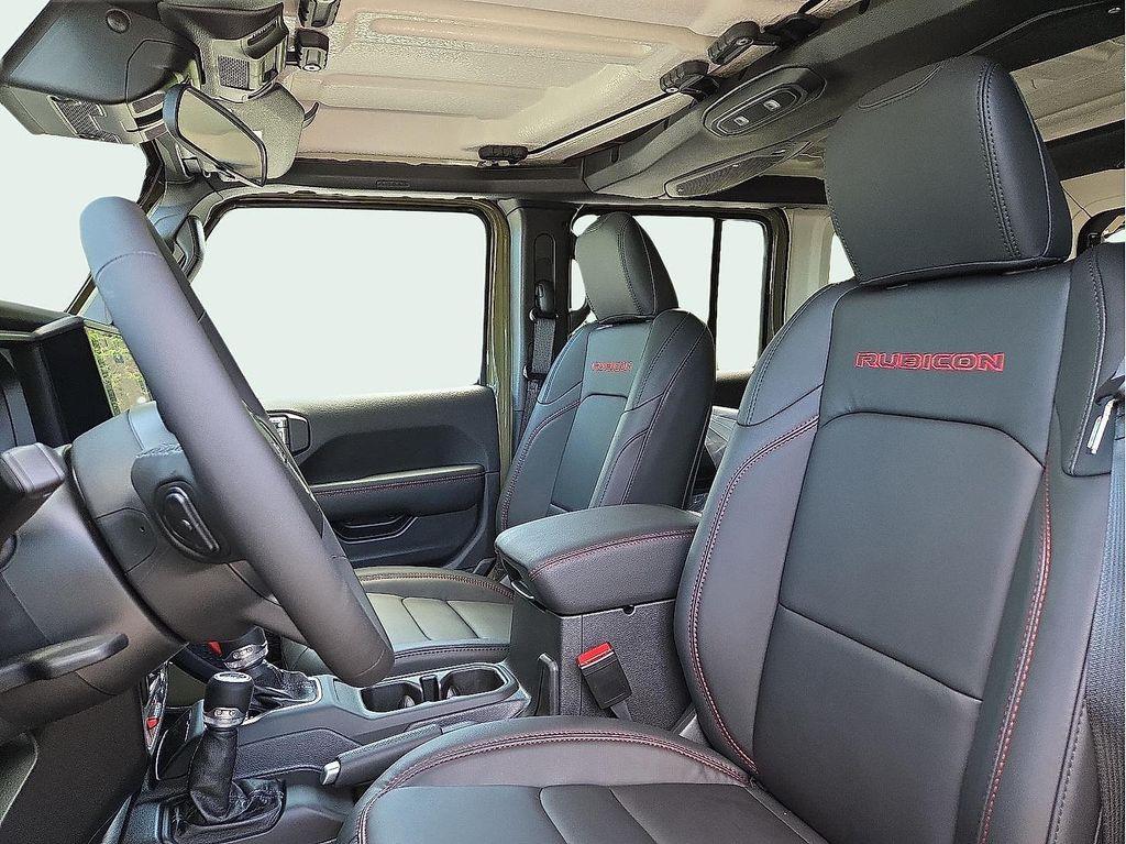 new 2025 Jeep Wrangler car, priced at $60,567