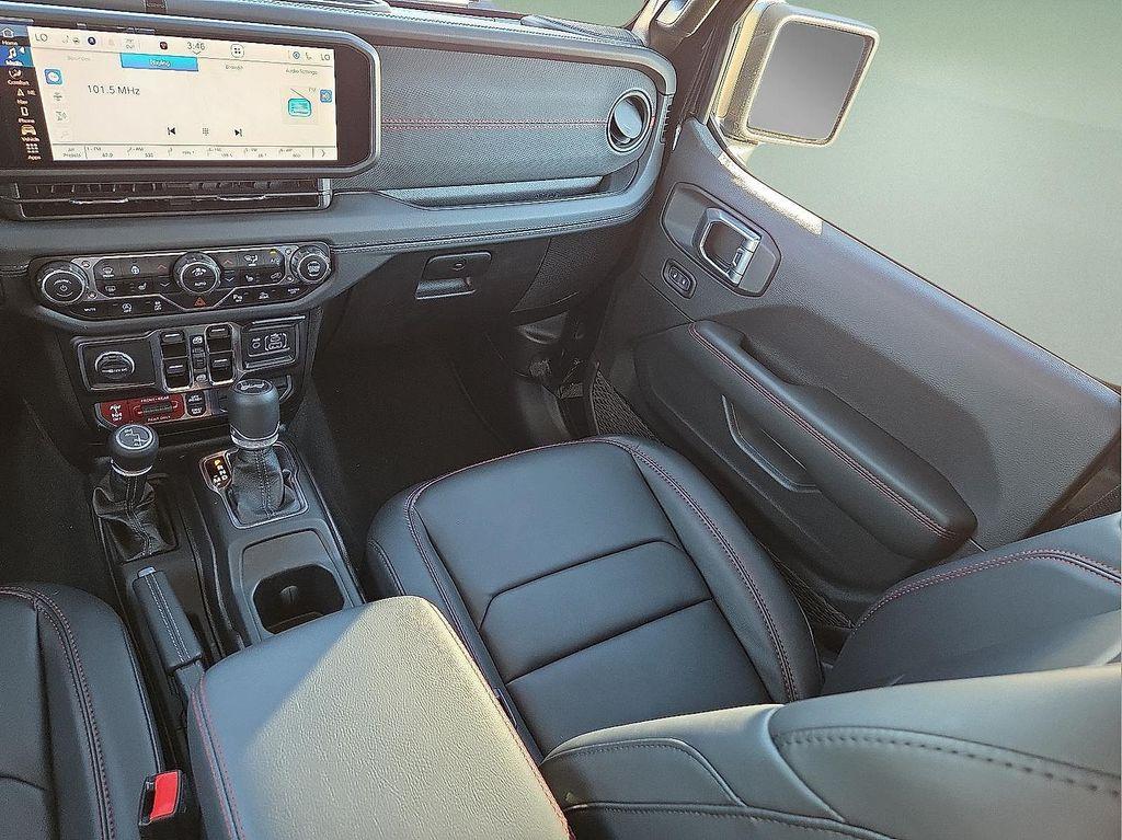 new 2024 Jeep Wrangler car, priced at $61,981