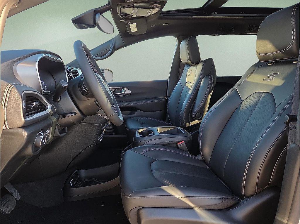 new 2026 Chrysler Pacifica car, priced at $50,500