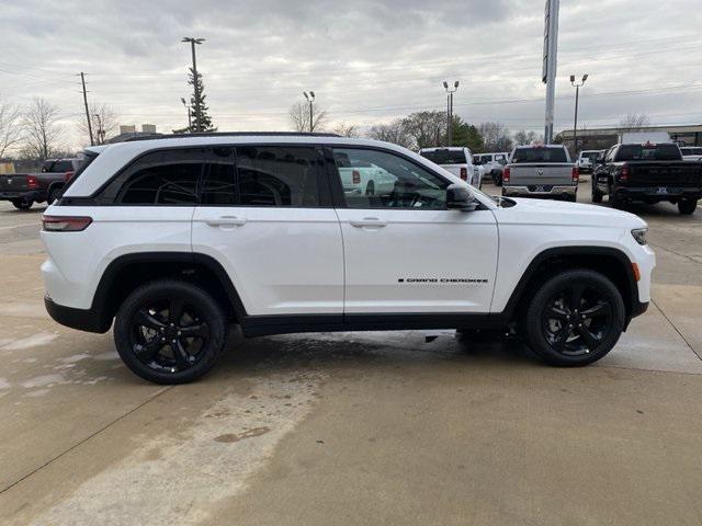 new 2025 Jeep Grand Cherokee car, priced at $49,940