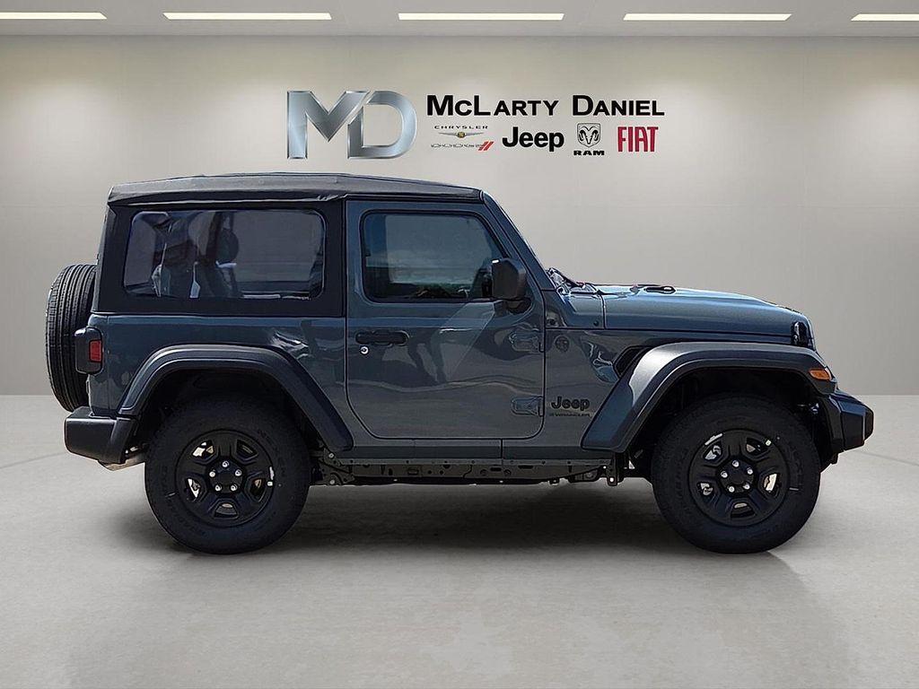 new 2025 Jeep Wrangler car, priced at $33,185