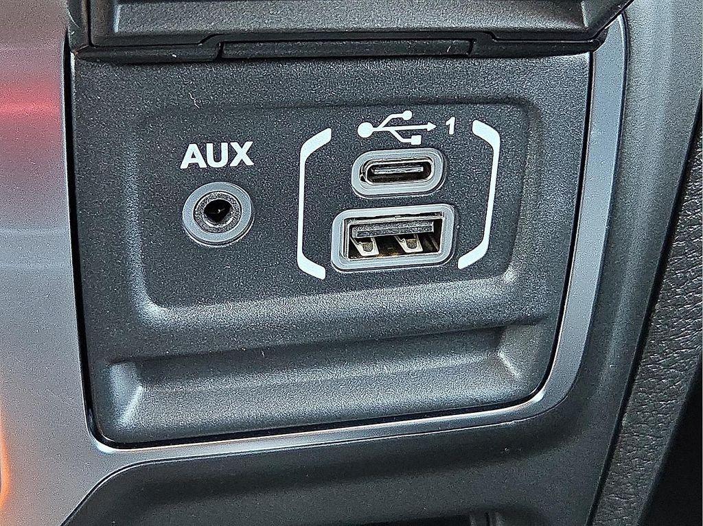 new 2025 Jeep Wrangler car, priced at $33,185