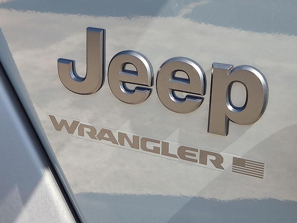 new 2025 Jeep Wrangler car, priced at $33,185