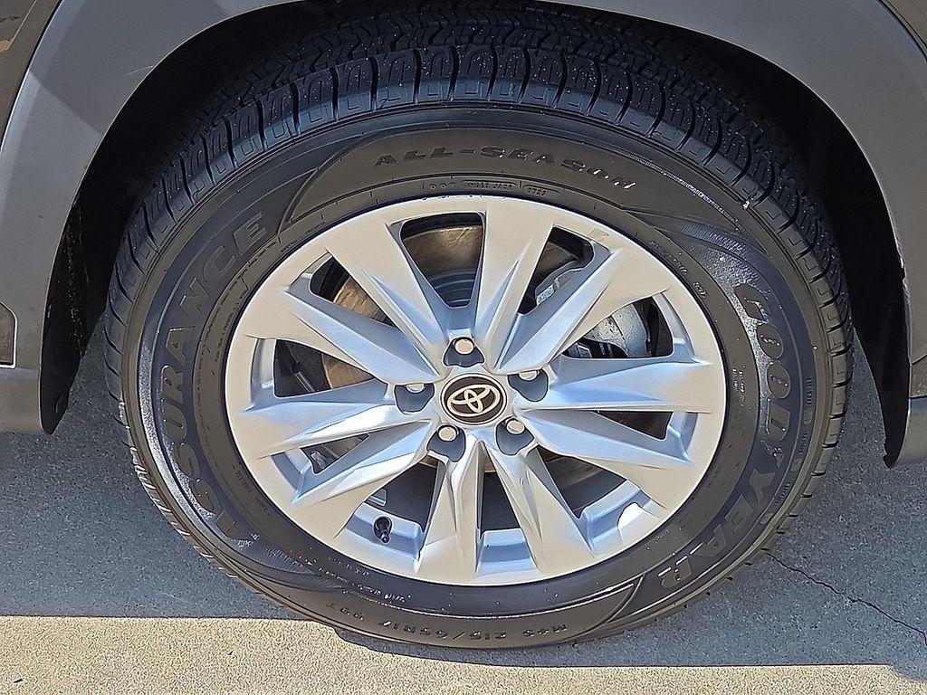 used 2024 Toyota Corolla Cross car, priced at $21,401