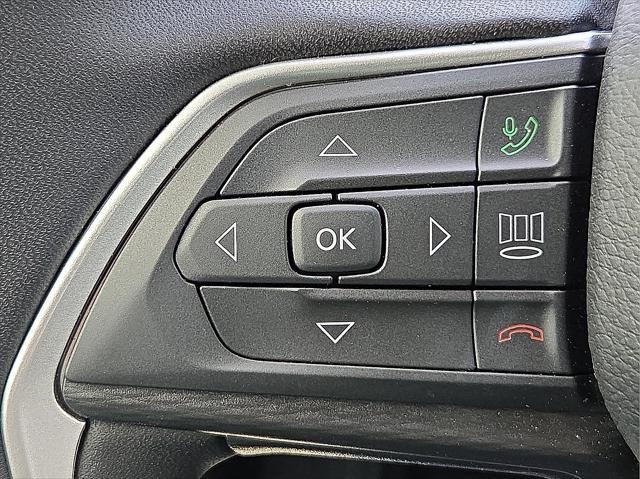 new 2024 Jeep Grand Cherokee L car, priced at $42,495