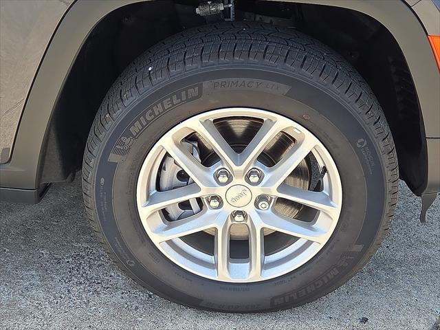 new 2024 Jeep Grand Cherokee L car, priced at $42,495