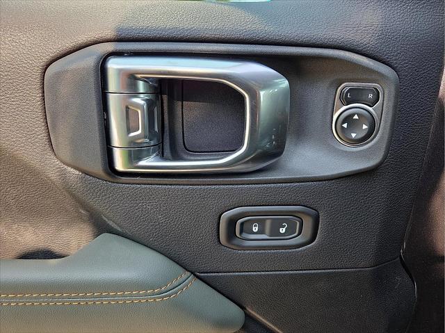 new 2025 Jeep Gladiator car, priced at $56,522