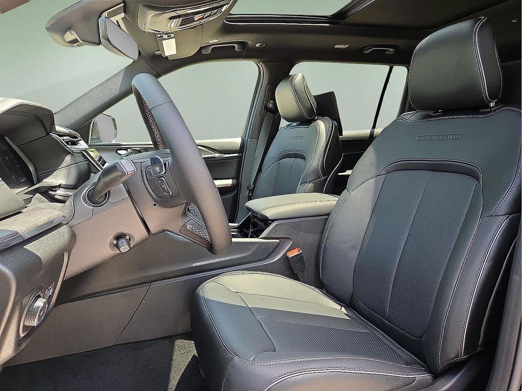 new 2025 Jeep Grand Cherokee L car, priced at $56,629