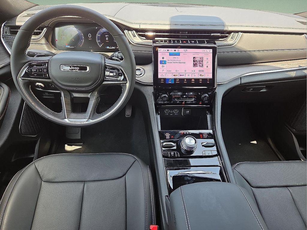 new 2025 Jeep Grand Cherokee L car, priced at $56,076