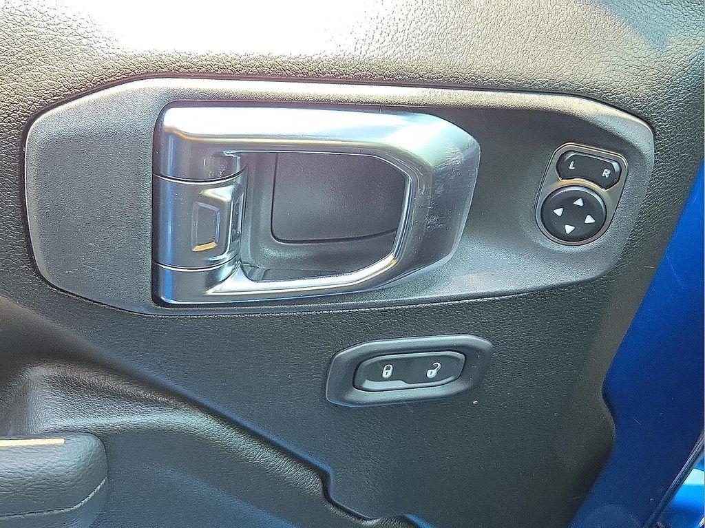 new 2025 Jeep Gladiator car, priced at $50,825