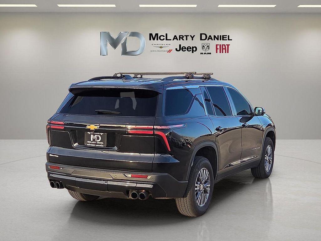 used 2024 Chevrolet Traverse car, priced at $33,650