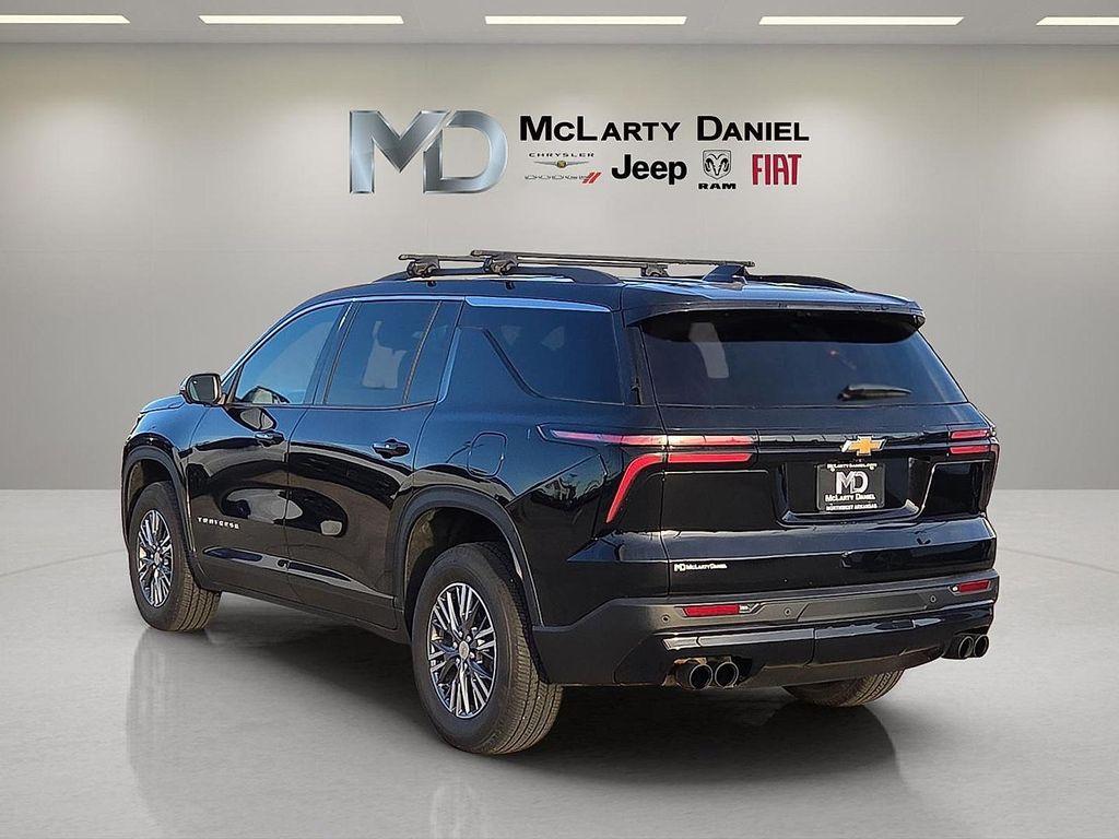 used 2024 Chevrolet Traverse car, priced at $33,650