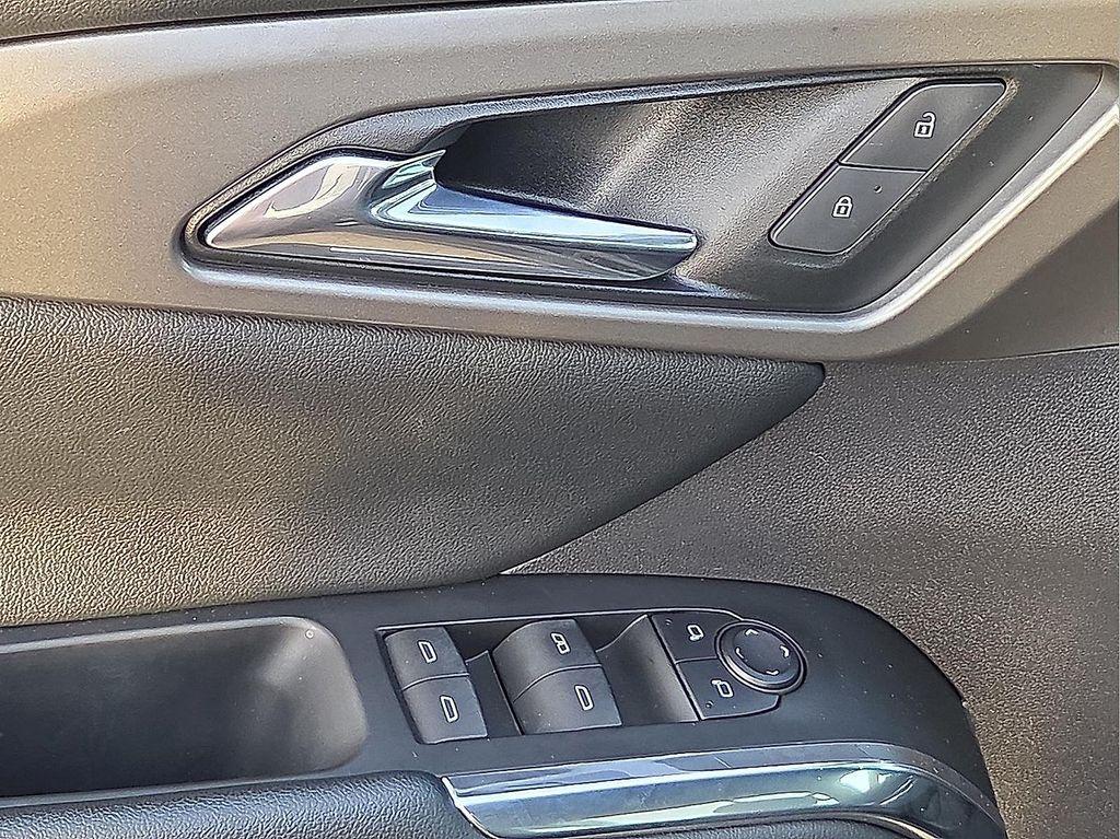 used 2024 Chevrolet Traverse car, priced at $33,650