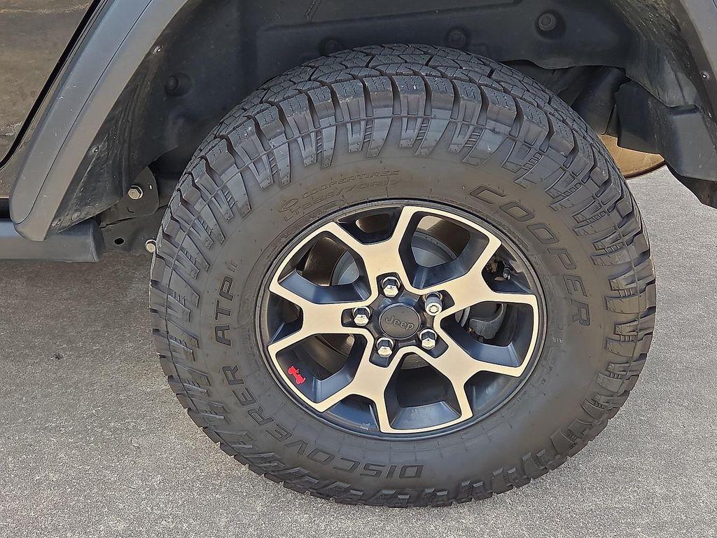 used 2019 Jeep Wrangler Unlimited car, priced at $35,142