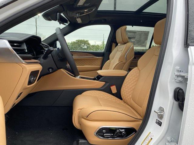 new 2025 Jeep Grand Cherokee car, priced at $60,660