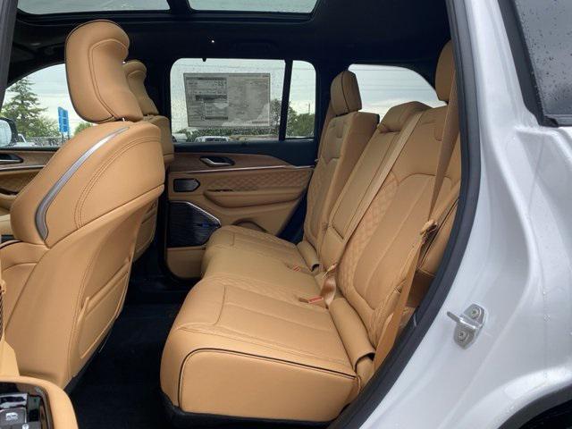 new 2025 Jeep Grand Cherokee car, priced at $60,660