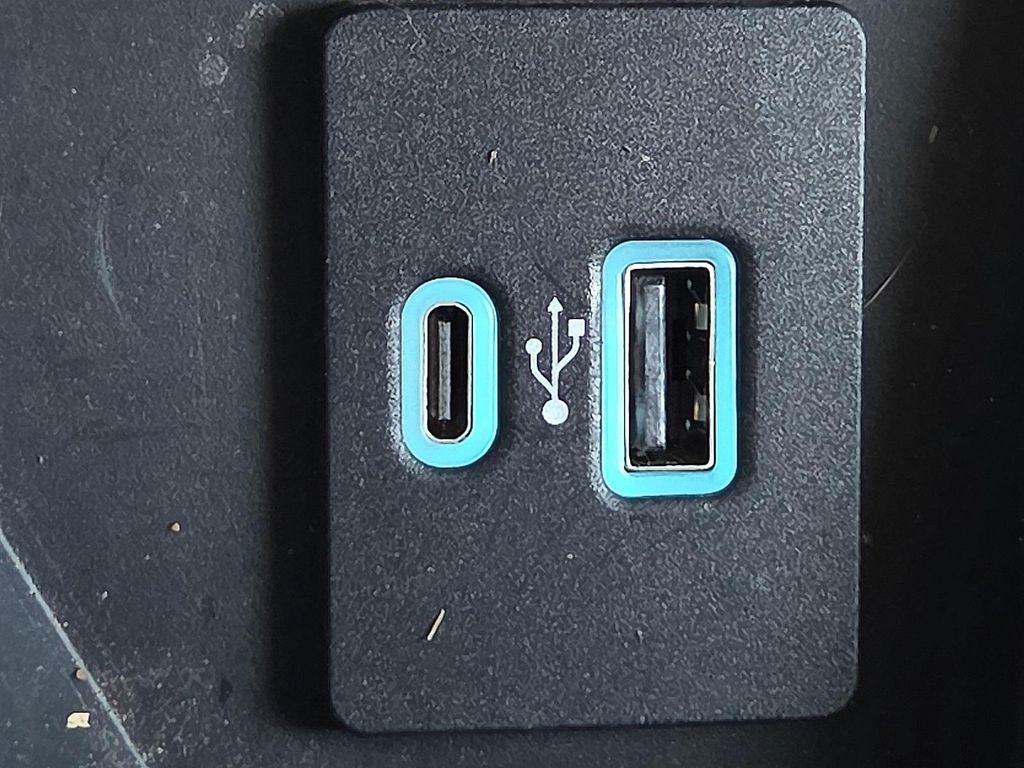 used 2022 Ford F-150 car, priced at $40,997