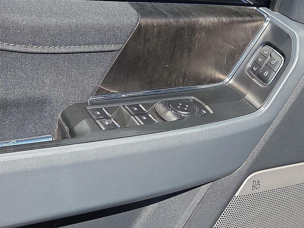 used 2022 Ford F-150 car, priced at $40,997